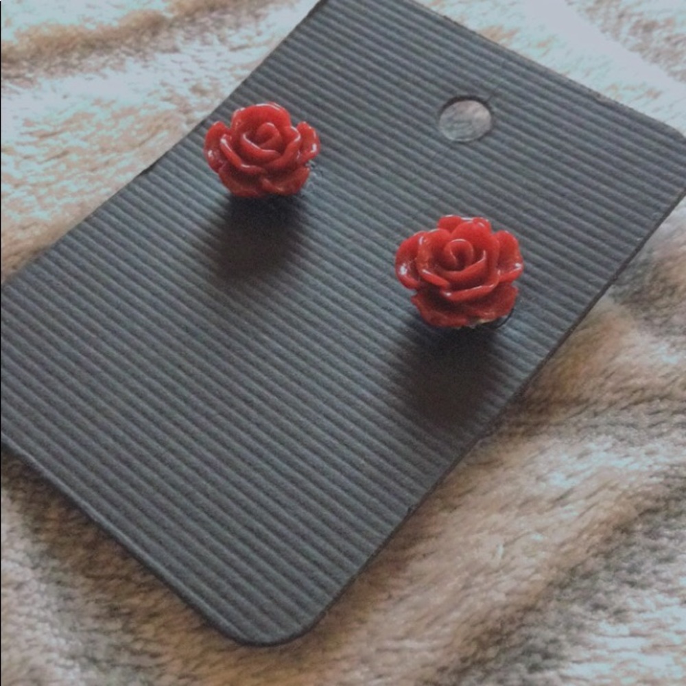 red rose earrings